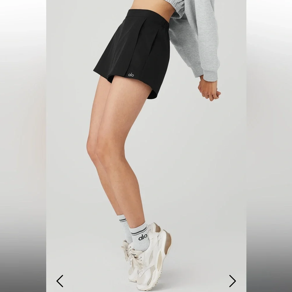 Alo Clubhouse skort NWOT